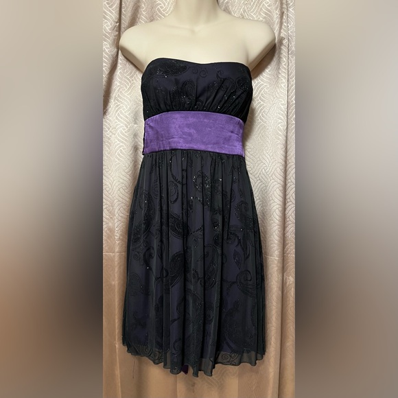 Black Sparkly Dress with Purple Satin Belt - Picture 2 of 2
